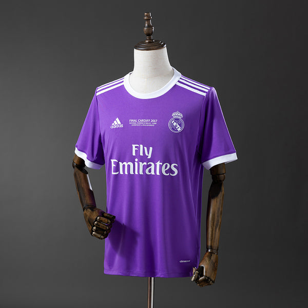 Real Madrid 16-17 Away - 1